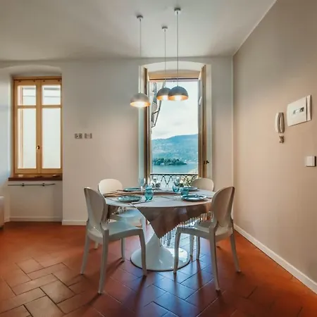 Loch - Lakeside L&b Apartment *