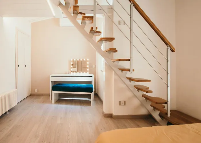 Loch - Lakeside L&b Apartment