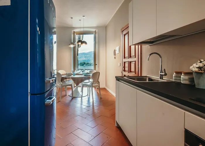 Loch - Lakeside L&b Apartment *