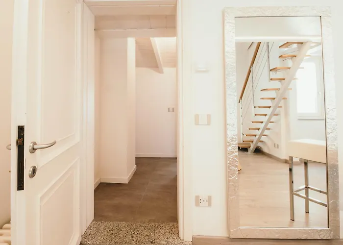 Loch - Lakeside L&b Apartment Verbania